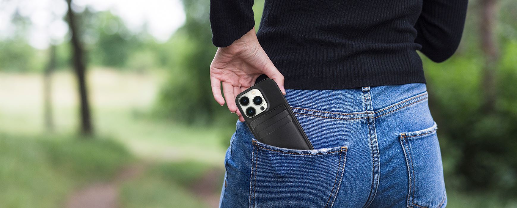 World's Thinnest iPhone 15 Wallet Case with MagSafe in 2024