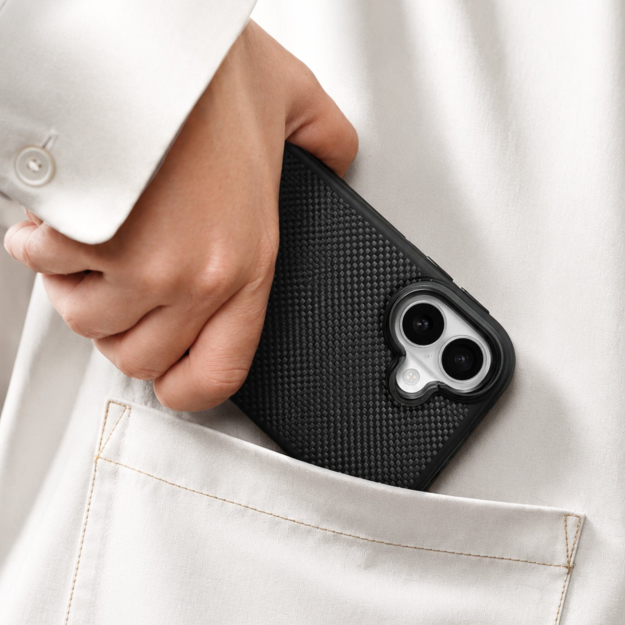 iPhone 17 Aramid Fiber Weave Pattern Case