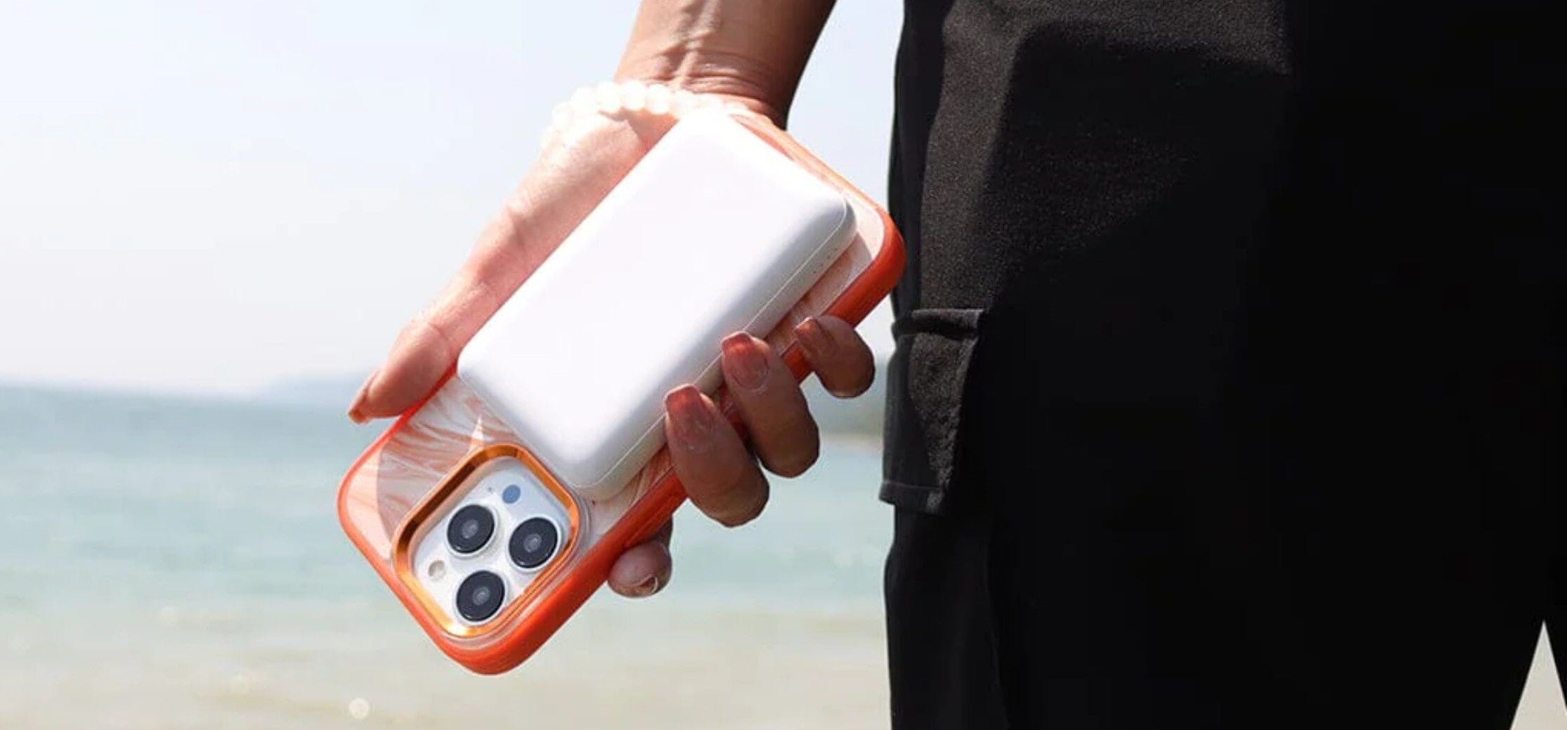Product of the Month: Nitro MagSafe Power Bank (Snap-and-Go) – Caseco Inc