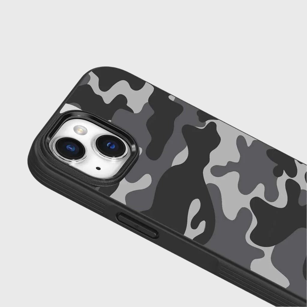 iPhone 15 Plus Case With MagSafe - Black Camo