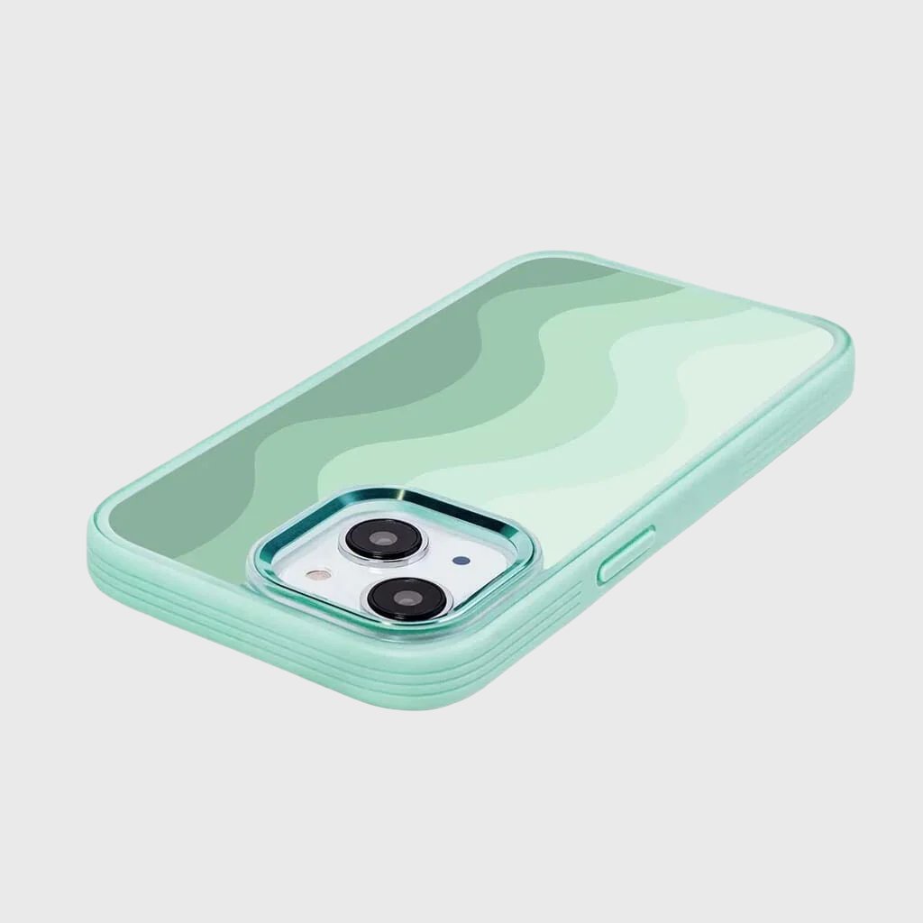 MagSafe iPhone 14 Green Wave Case