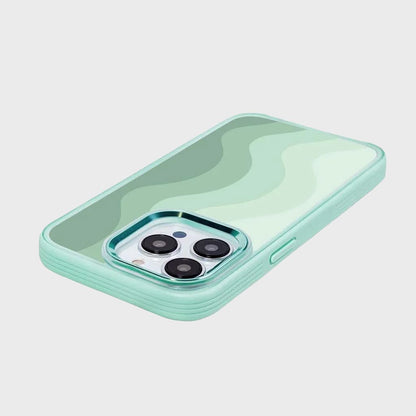 MagSafe iPhone 14 Pro Green Wave Case