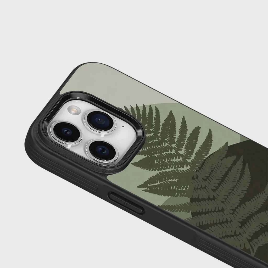 iPhone 15 Pro Case With MagSafe - Green Leaf