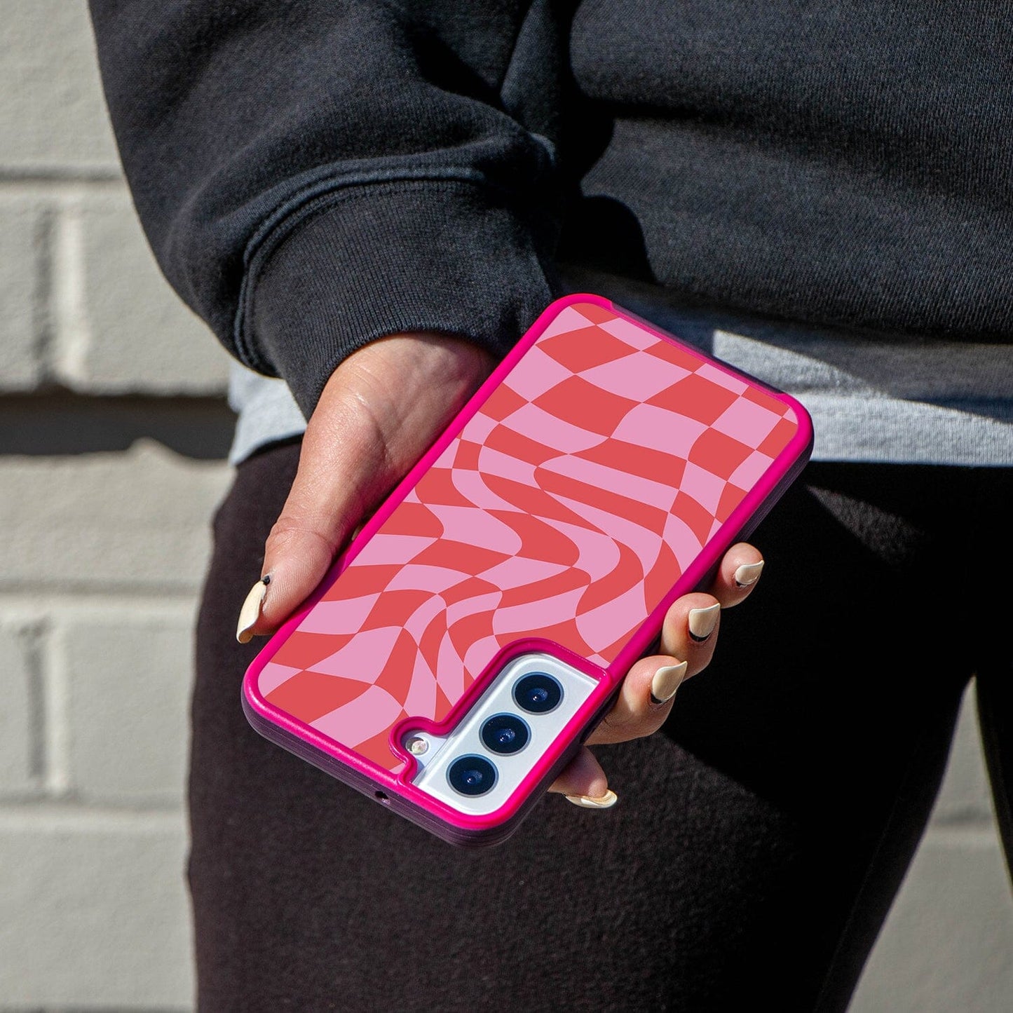 Pink Swirl Checkerboard Print Samsung S22 Case