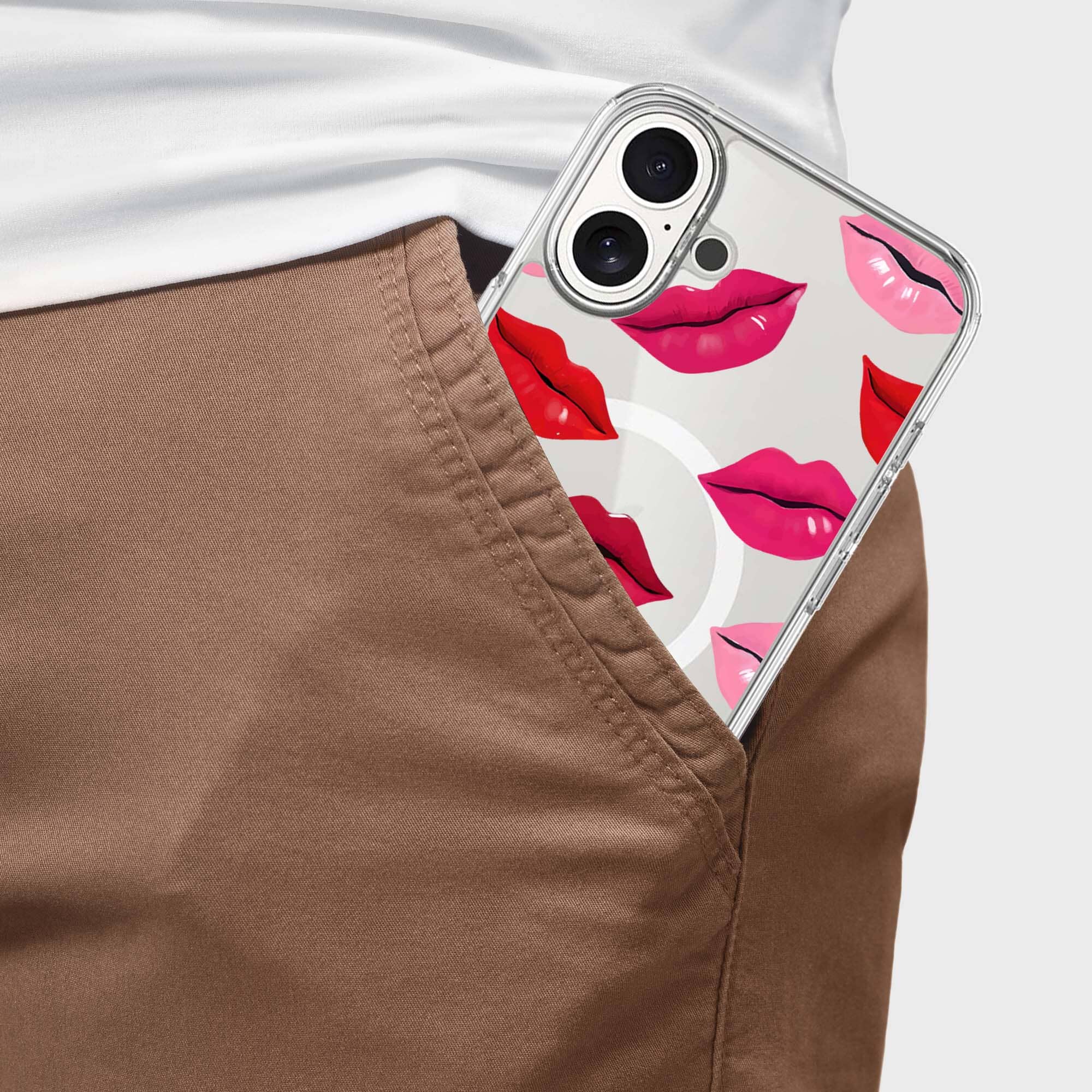 MagSafe iPhone 16 Lips Design Clear Case