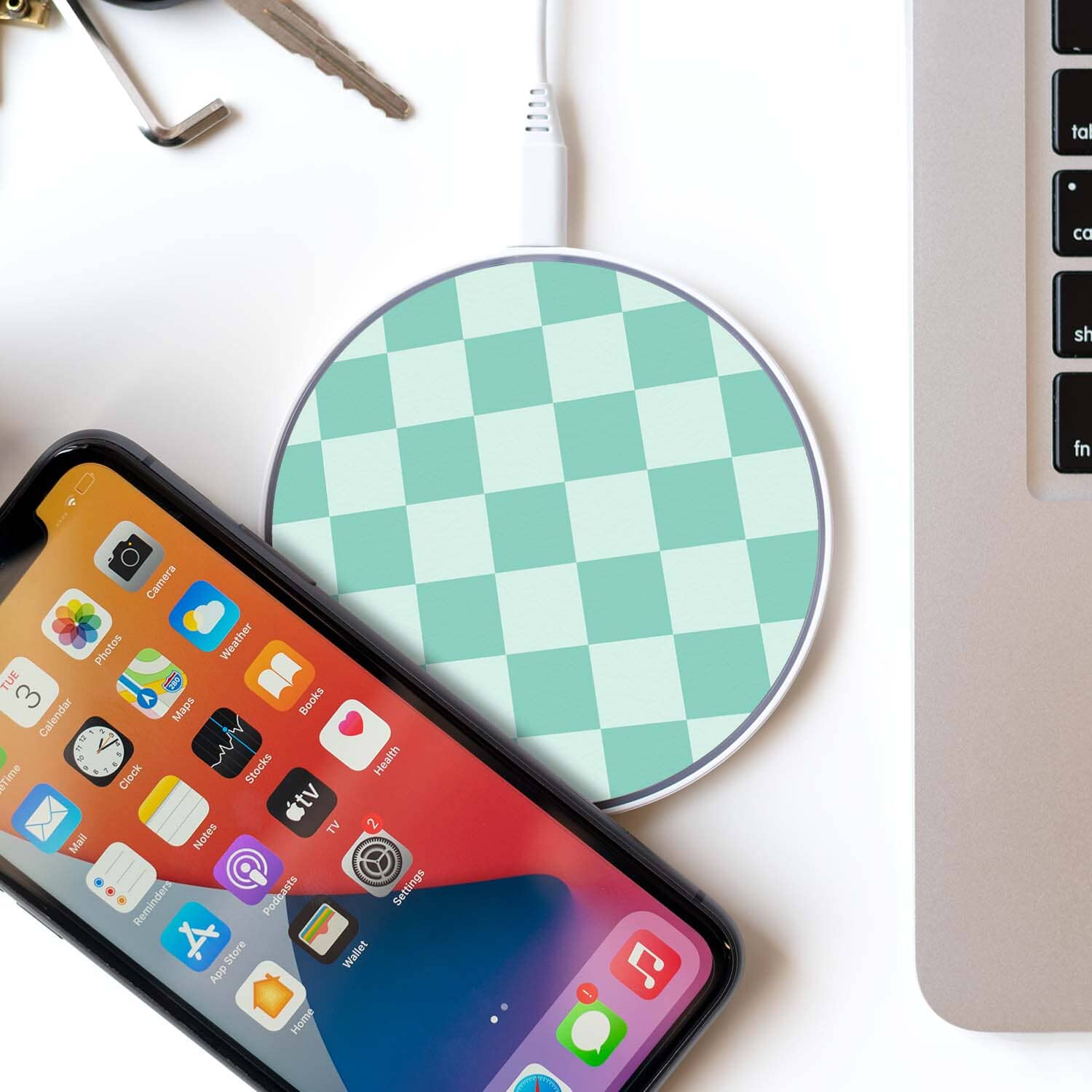 Green Checkerboard Pattern - Wireless Charging Pad