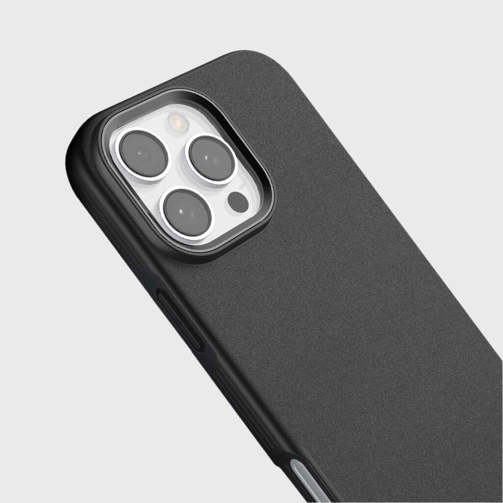 iPhone 15 Pro Grip Case With MagSafe