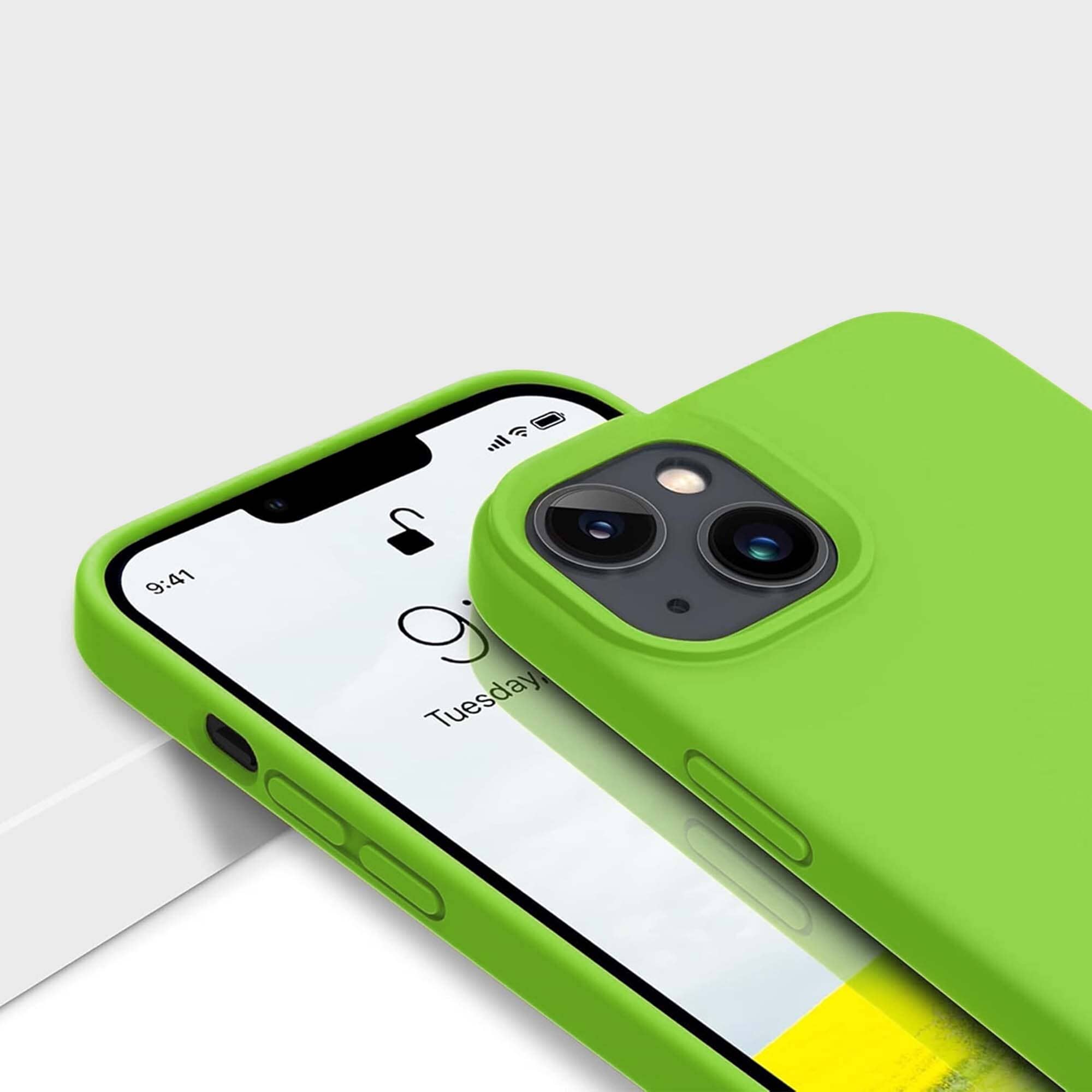 iPhone 15 Silicone Case With MagSafe